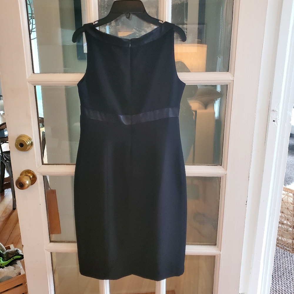 Dress - Picture 6 of 6